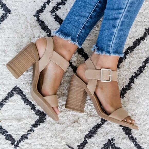 Coconuts by Matisse Talbert Oliver Green Leather Strap Heeled Sandals - Picture 2 of 7